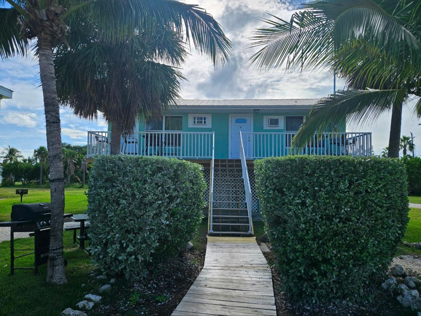 Old Wooden Bridge Resort & Marina Big Pine Key Exterior photo
